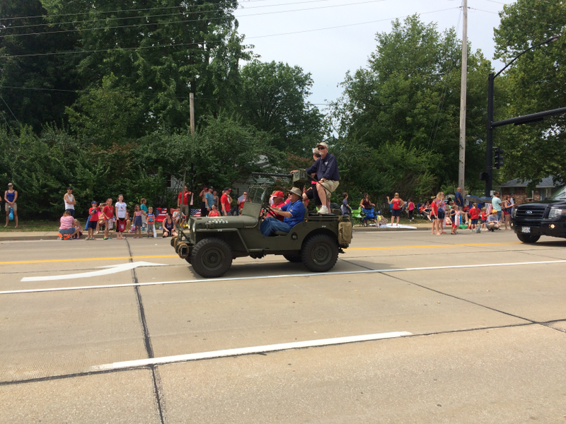 Illustration for article titled Independence Day Parade - the cars